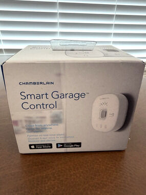 Chamberlain myQ Wireless HUB ONLY for Smart Garage Control MYQ-G0401 - READ